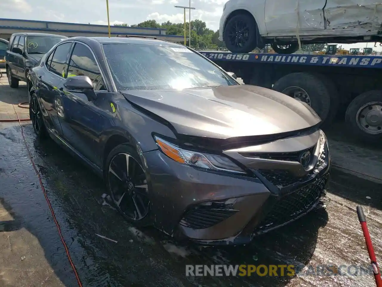 1 Photograph of a damaged car 4T1K61AK1LU365552 TOYOTA CAMRY 2020