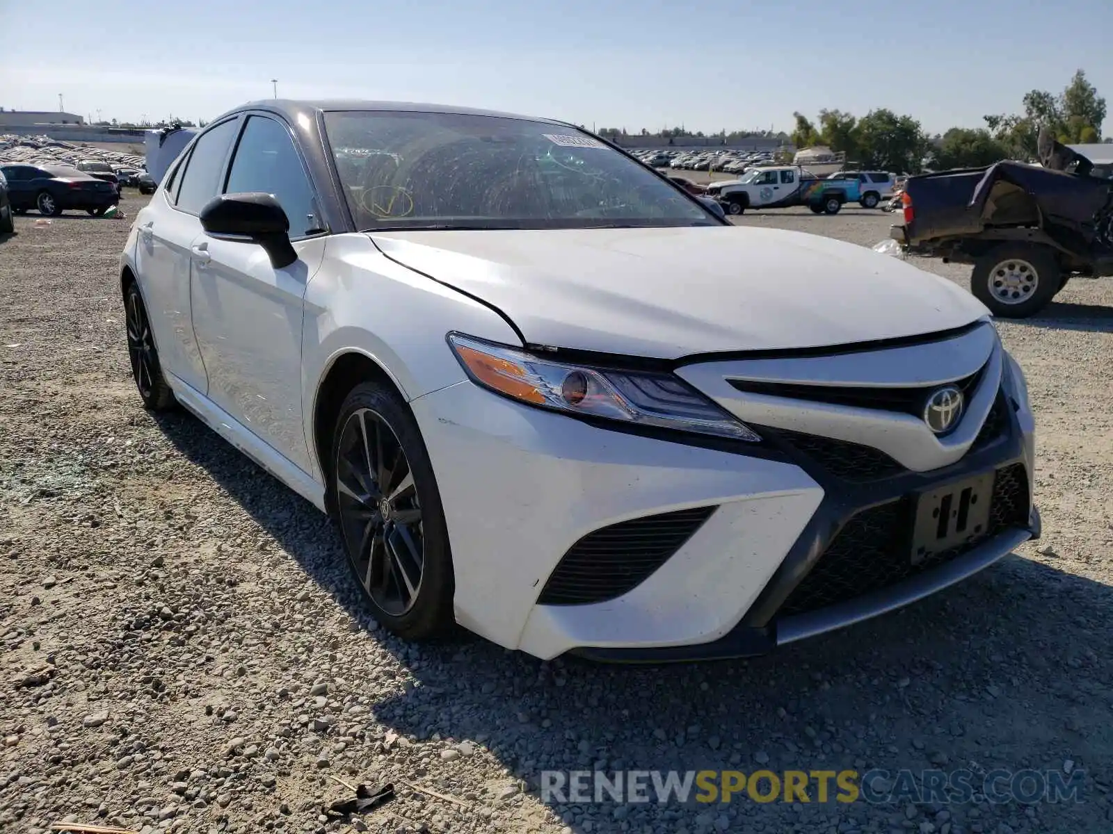 1 Photograph of a damaged car 4T1K61AK1LU372341 TOYOTA CAMRY 2020