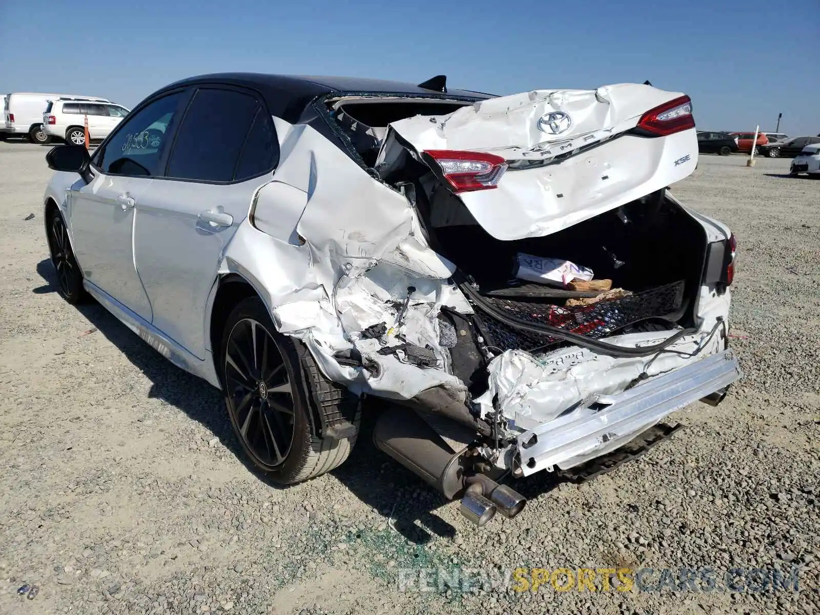 3 Photograph of a damaged car 4T1K61AK1LU372341 TOYOTA CAMRY 2020