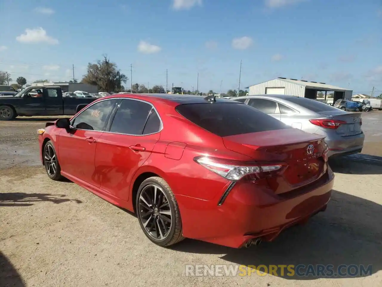 3 Photograph of a damaged car 4T1K61AK1LU377216 TOYOTA CAMRY 2020