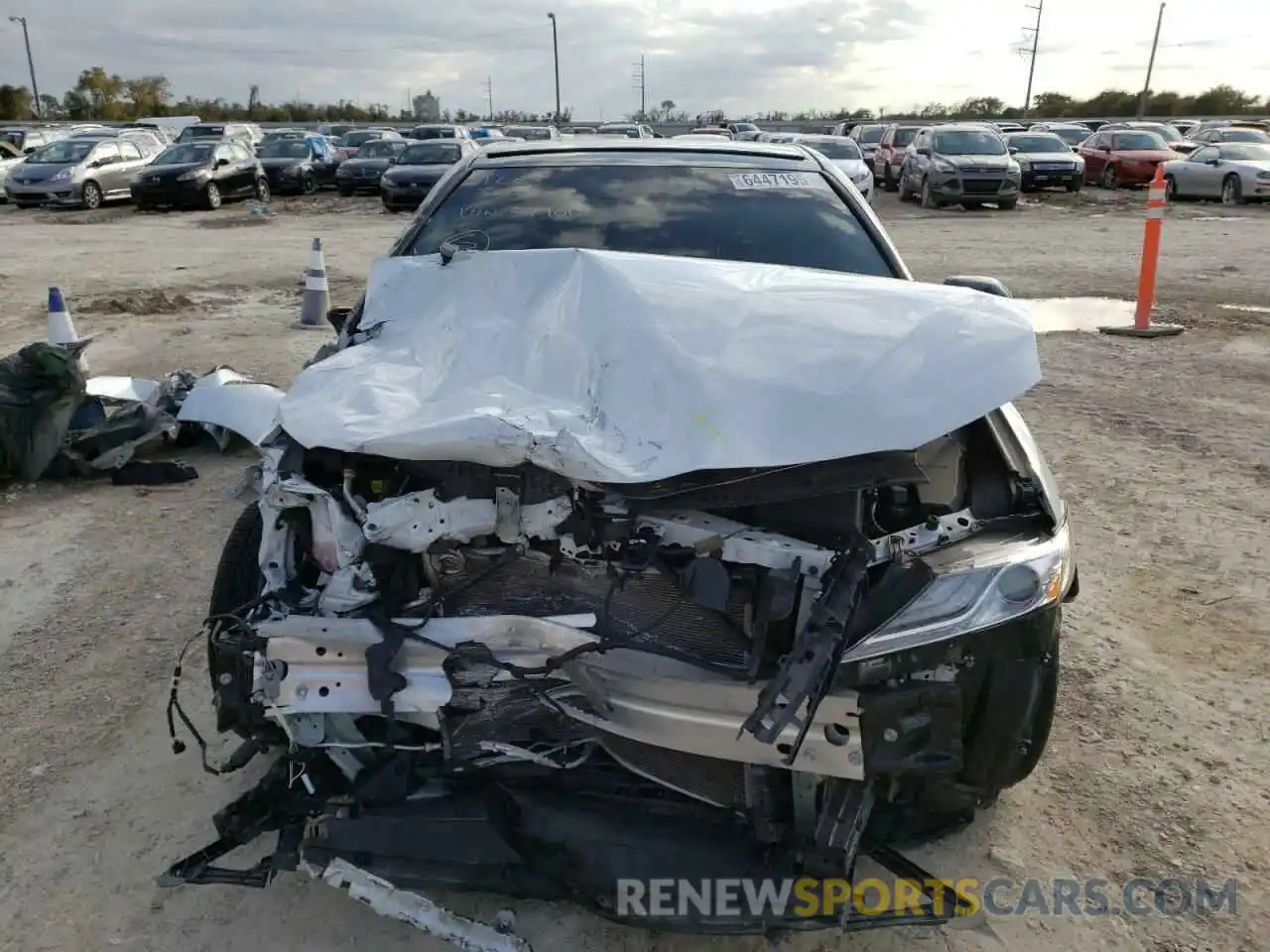 7 Photograph of a damaged car 4T1K61AK1LU379015 TOYOTA CAMRY 2020