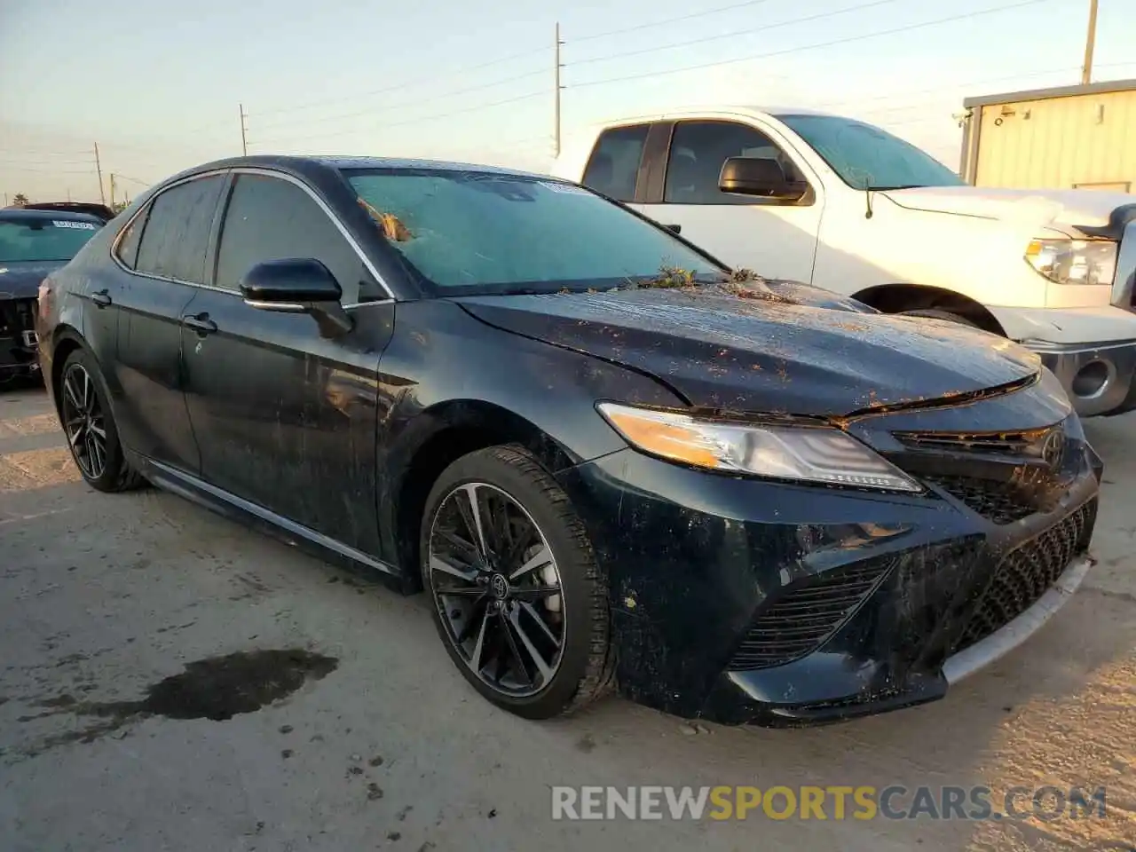 1 Photograph of a damaged car 4T1K61AK1LU396137 TOYOTA CAMRY 2020