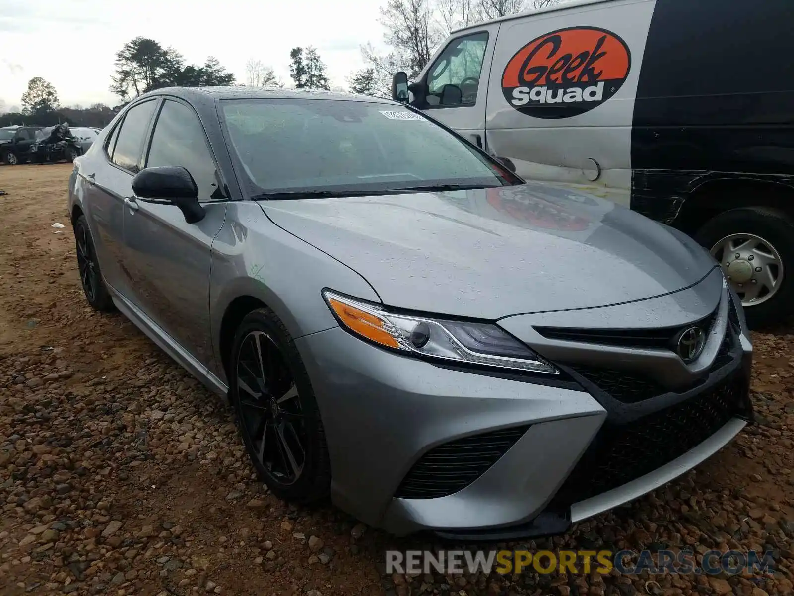 1 Photograph of a damaged car 4T1K61AK1LU398941 TOYOTA CAMRY 2020