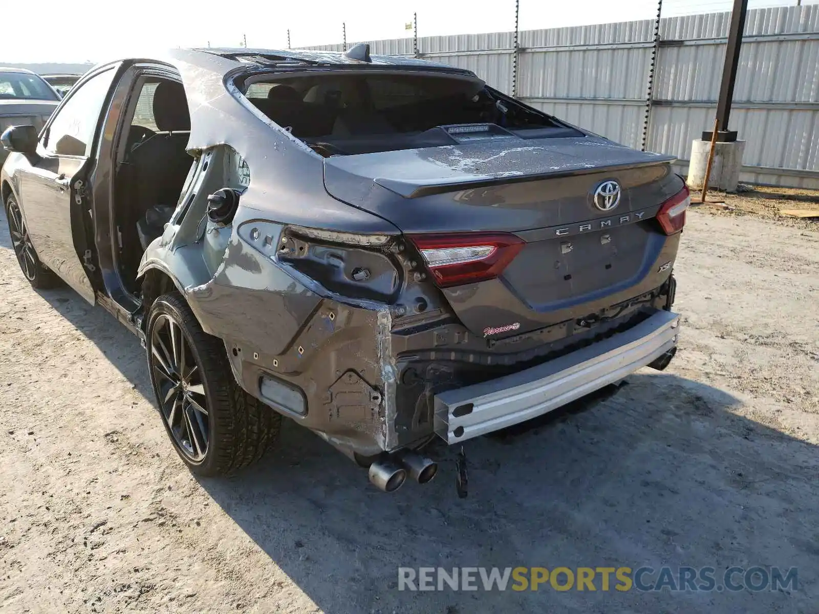 9 Photograph of a damaged car 4T1K61AK1LU401255 TOYOTA CAMRY 2020