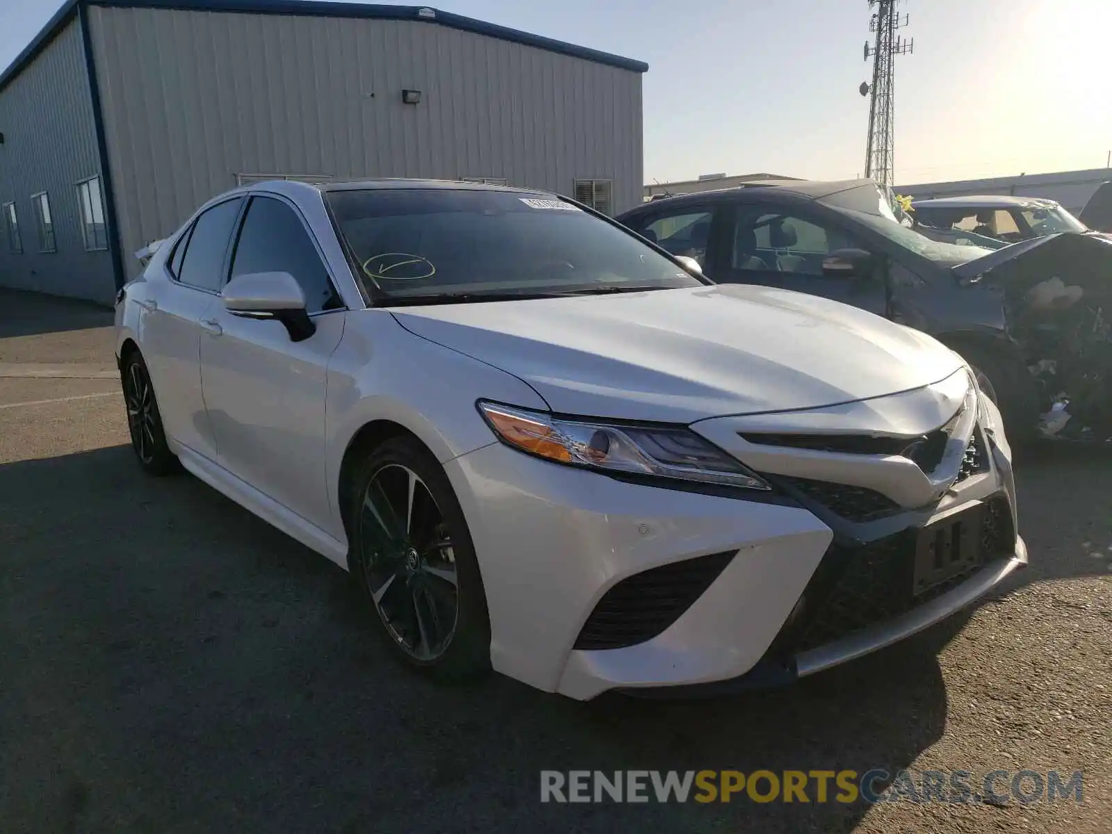 1 Photograph of a damaged car 4T1K61AK1LU500397 TOYOTA CAMRY 2020