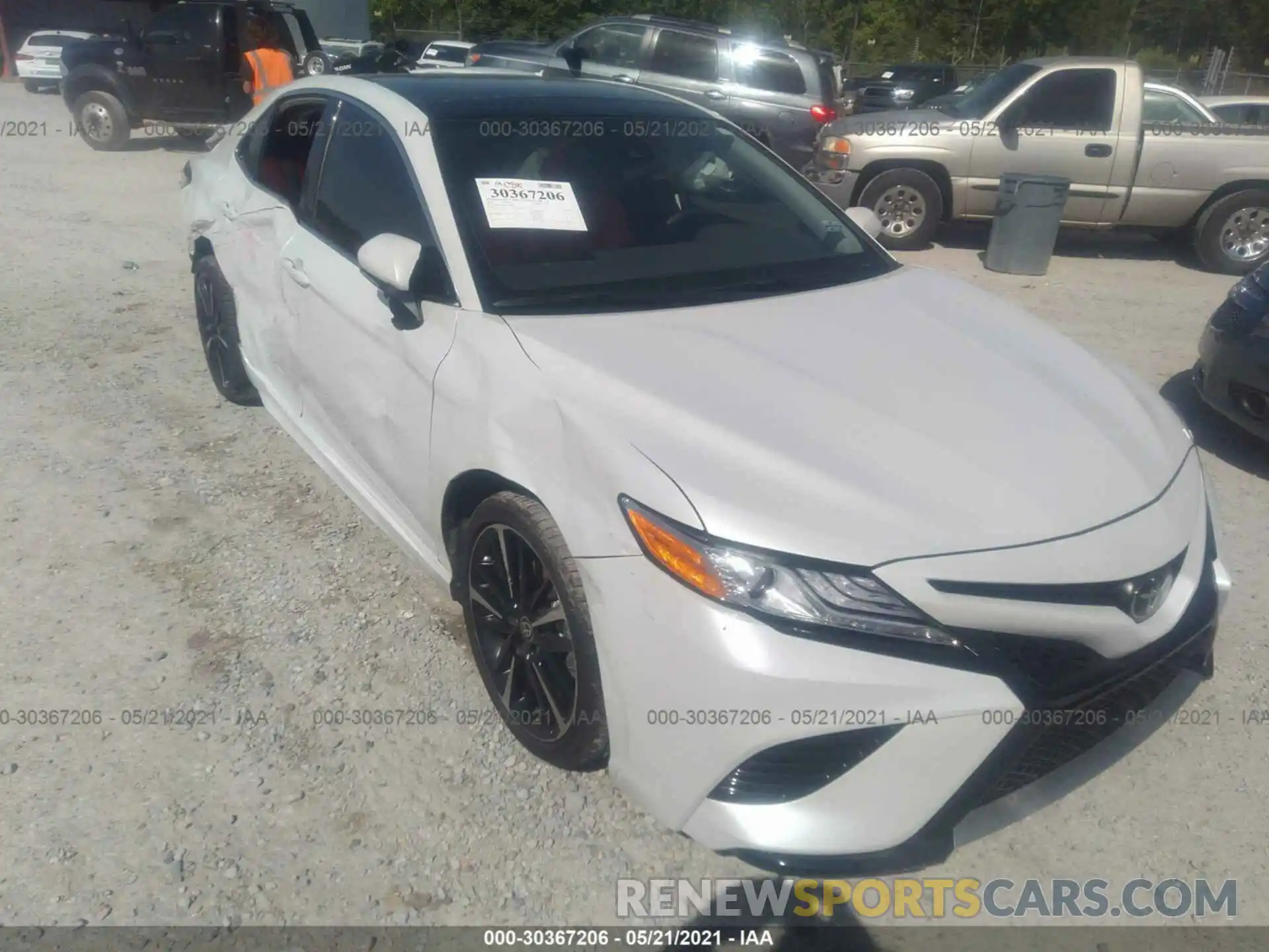 1 Photograph of a damaged car 4T1K61AK1LU501209 TOYOTA CAMRY 2020