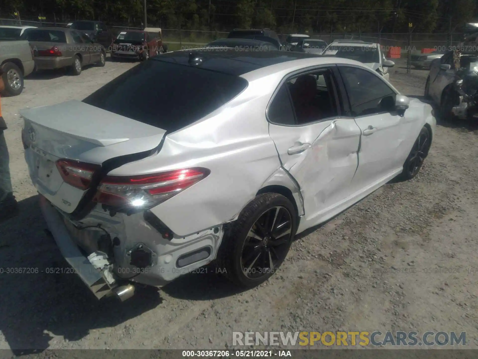 4 Photograph of a damaged car 4T1K61AK1LU501209 TOYOTA CAMRY 2020