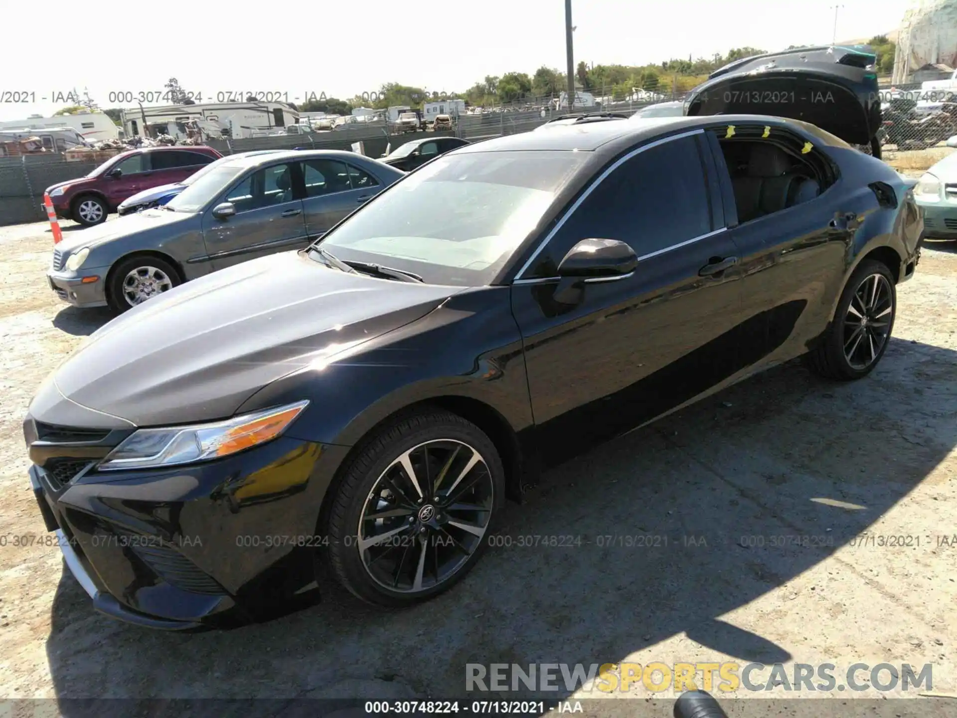 2 Photograph of a damaged car 4T1K61AK1LU505387 TOYOTA CAMRY 2020