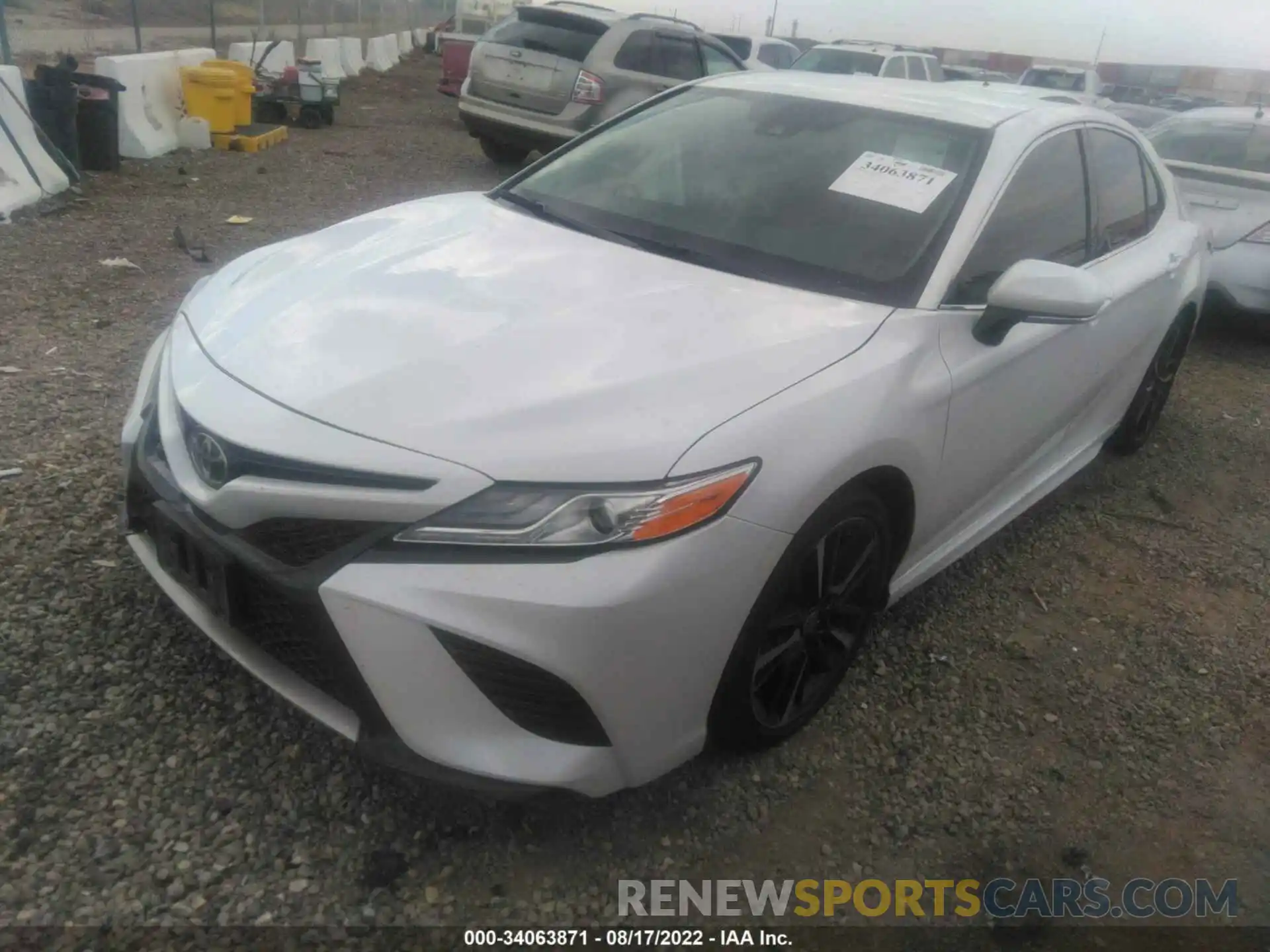 2 Photograph of a damaged car 4T1K61AK1LU507513 TOYOTA CAMRY 2020