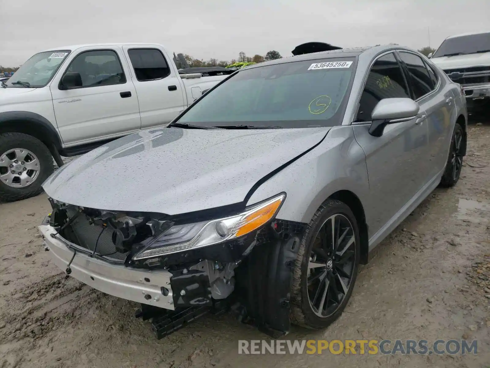 2 Photograph of a damaged car 4T1K61AK1LU879417 TOYOTA CAMRY 2020