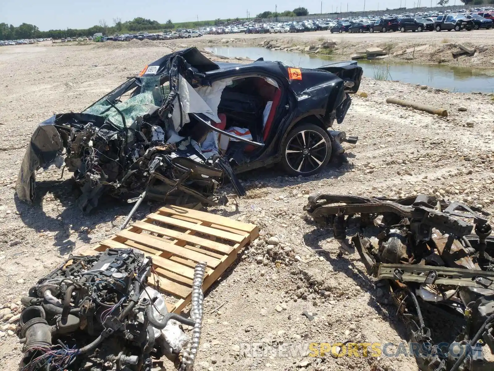 10 Photograph of a damaged car 4T1K61AK1LU881295 TOYOTA CAMRY 2020