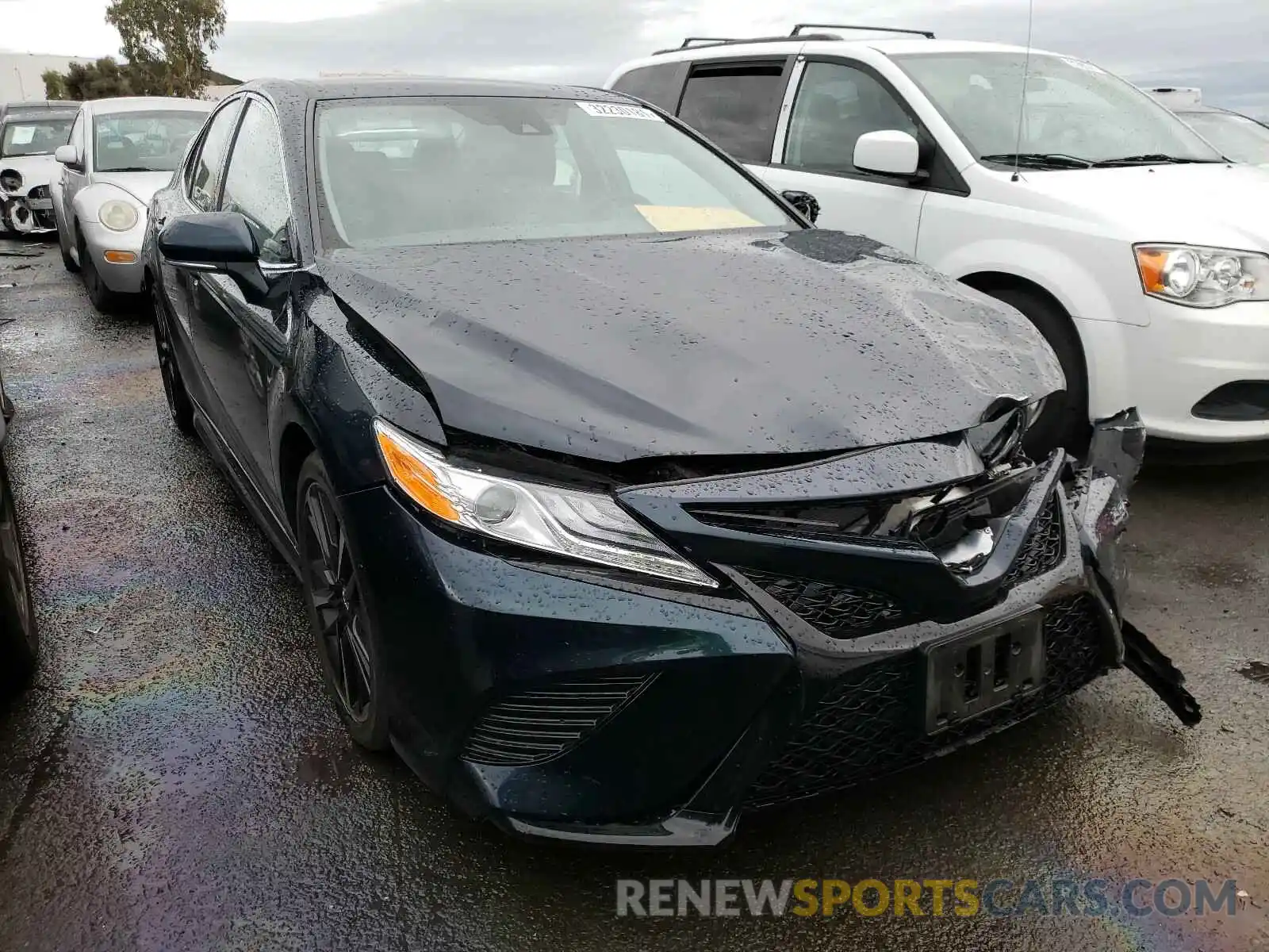 1 Photograph of a damaged car 4T1K61AK1LU891941 TOYOTA CAMRY 2020