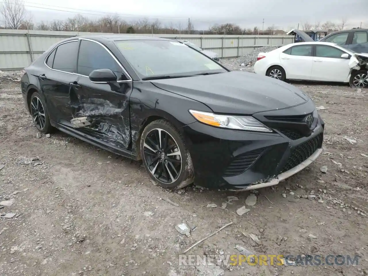 1 Photograph of a damaged car 4T1K61AK1LU902677 TOYOTA CAMRY 2020