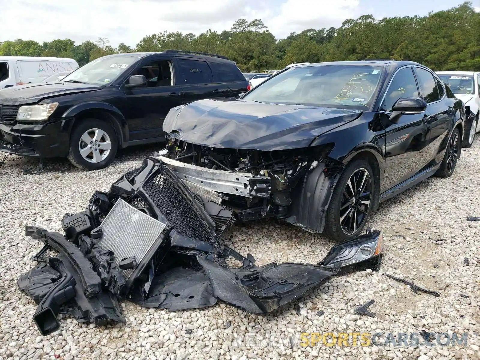 2 Photograph of a damaged car 4T1K61AK1LU905191 TOYOTA CAMRY 2020