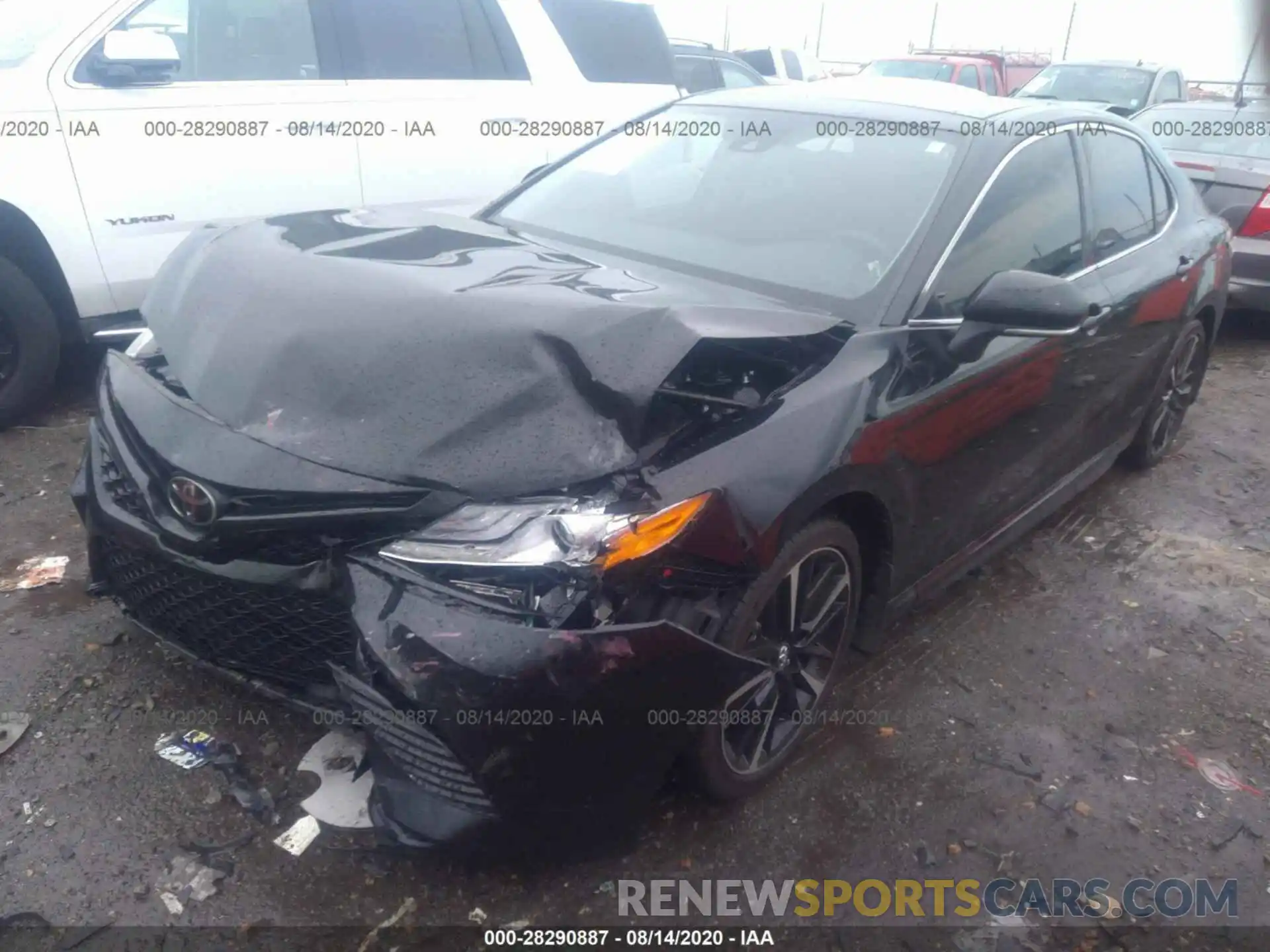 2 Photograph of a damaged car 4T1K61AK1LU918071 TOYOTA CAMRY 2020