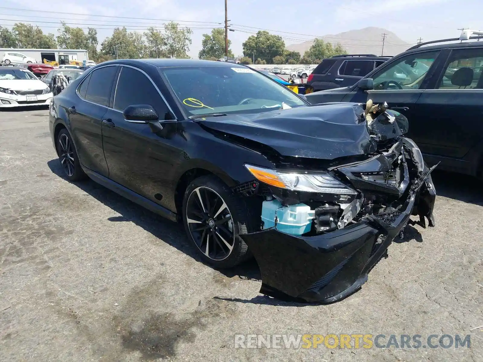 1 Photograph of a damaged car 4T1K61AK1LU936537 TOYOTA CAMRY 2020