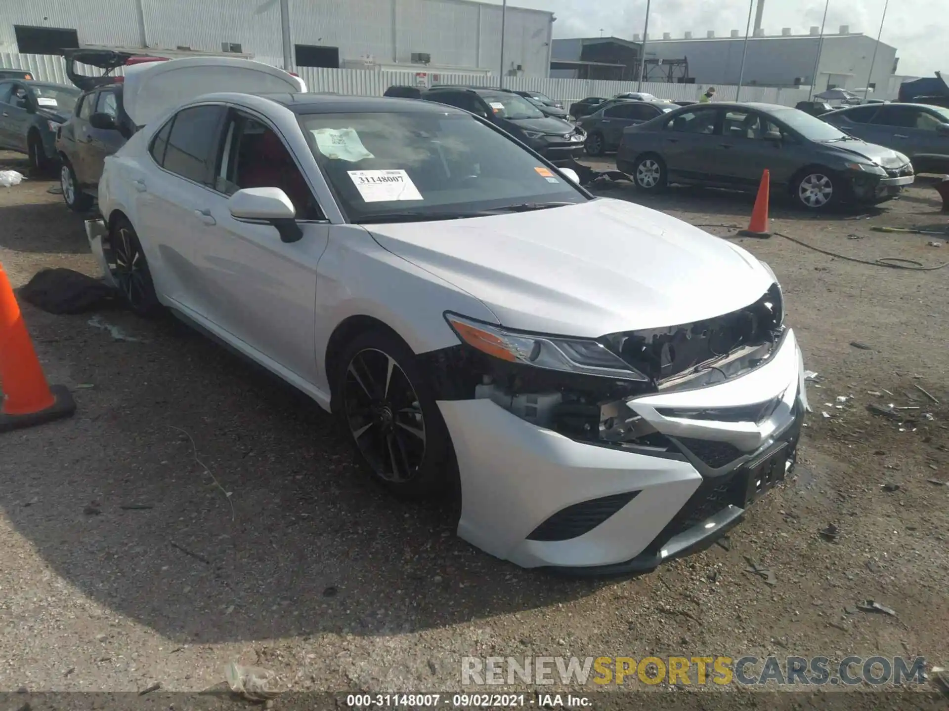 1 Photograph of a damaged car 4T1K61AK1LU947375 TOYOTA CAMRY 2020