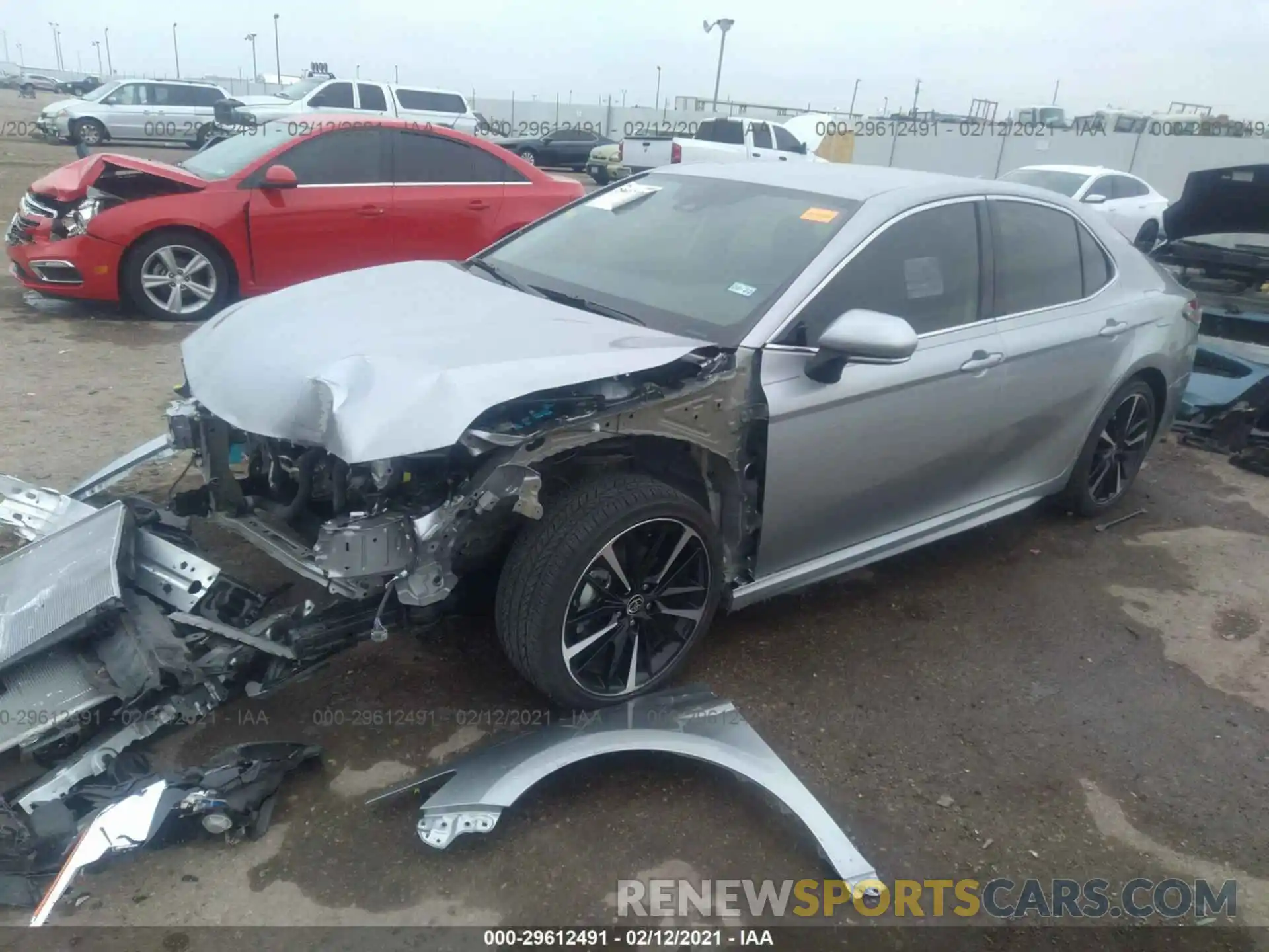 2 Photograph of a damaged car 4T1K61AK1LU976018 TOYOTA CAMRY 2020