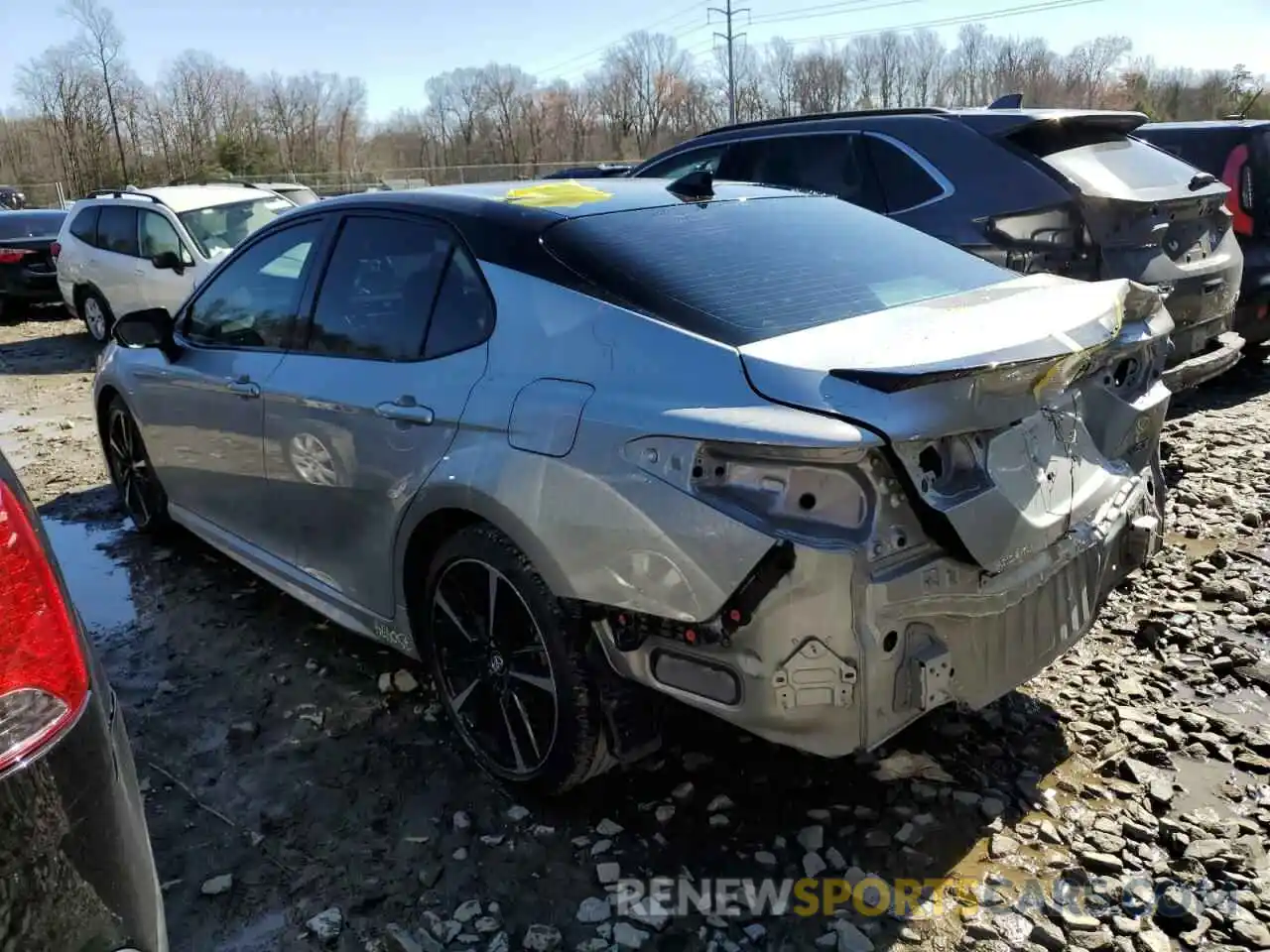 2 Photograph of a damaged car 4T1K61AK2LU304713 TOYOTA CAMRY 2020