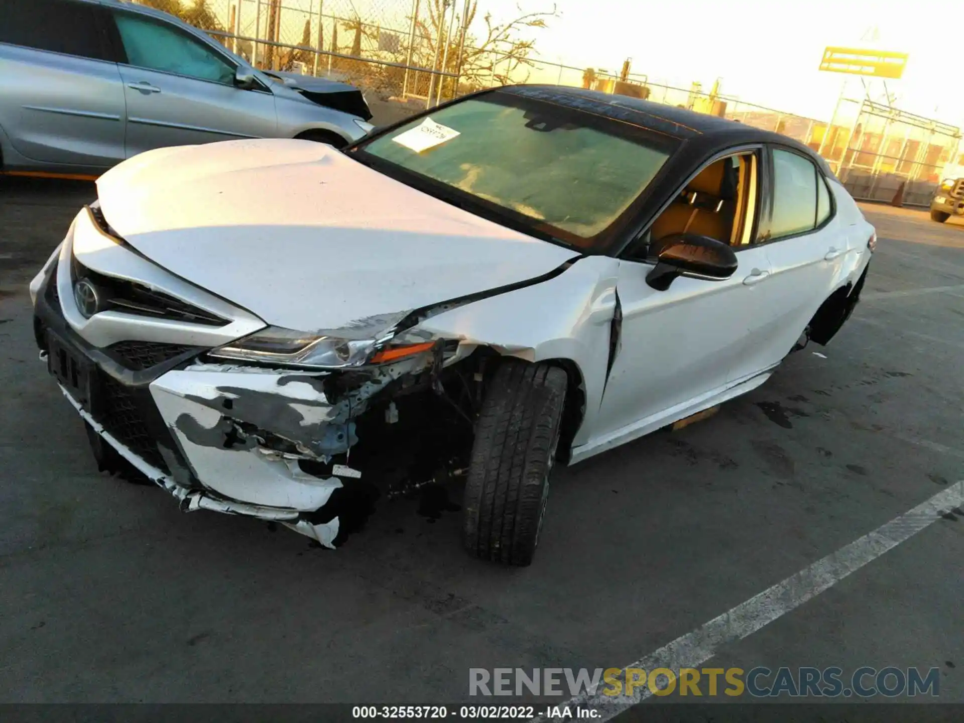 2 Photograph of a damaged car 4T1K61AK2LU305876 TOYOTA CAMRY 2020