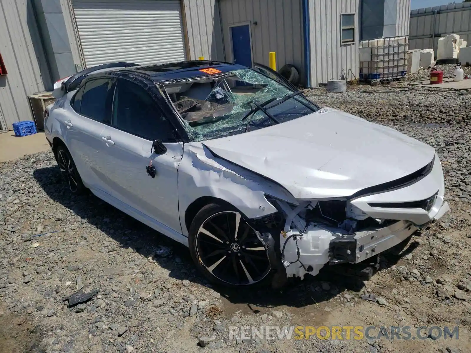 1 Photograph of a damaged car 4T1K61AK2LU312102 TOYOTA CAMRY 2020