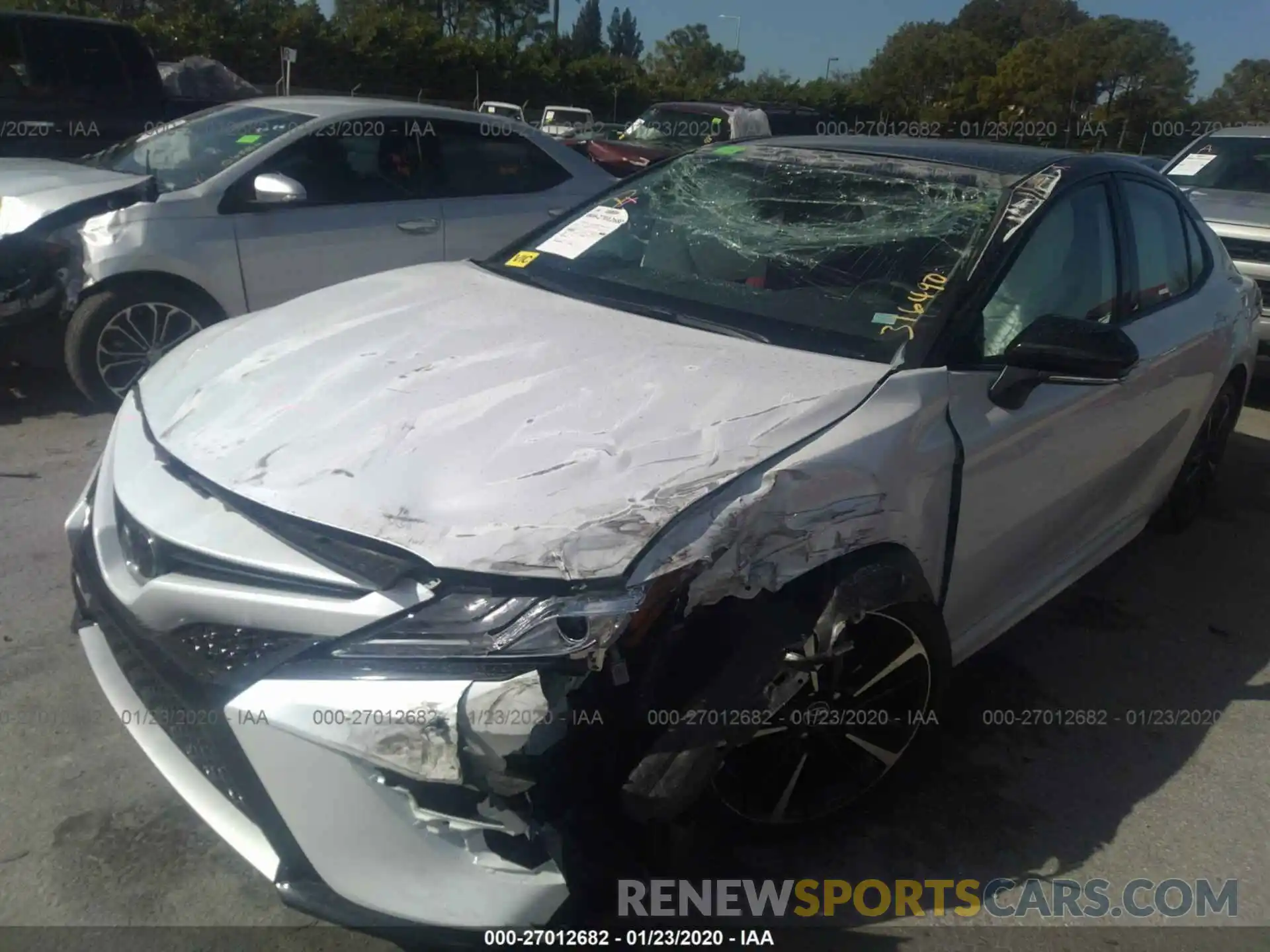 6 Photograph of a damaged car 4T1K61AK2LU316490 TOYOTA CAMRY 2020