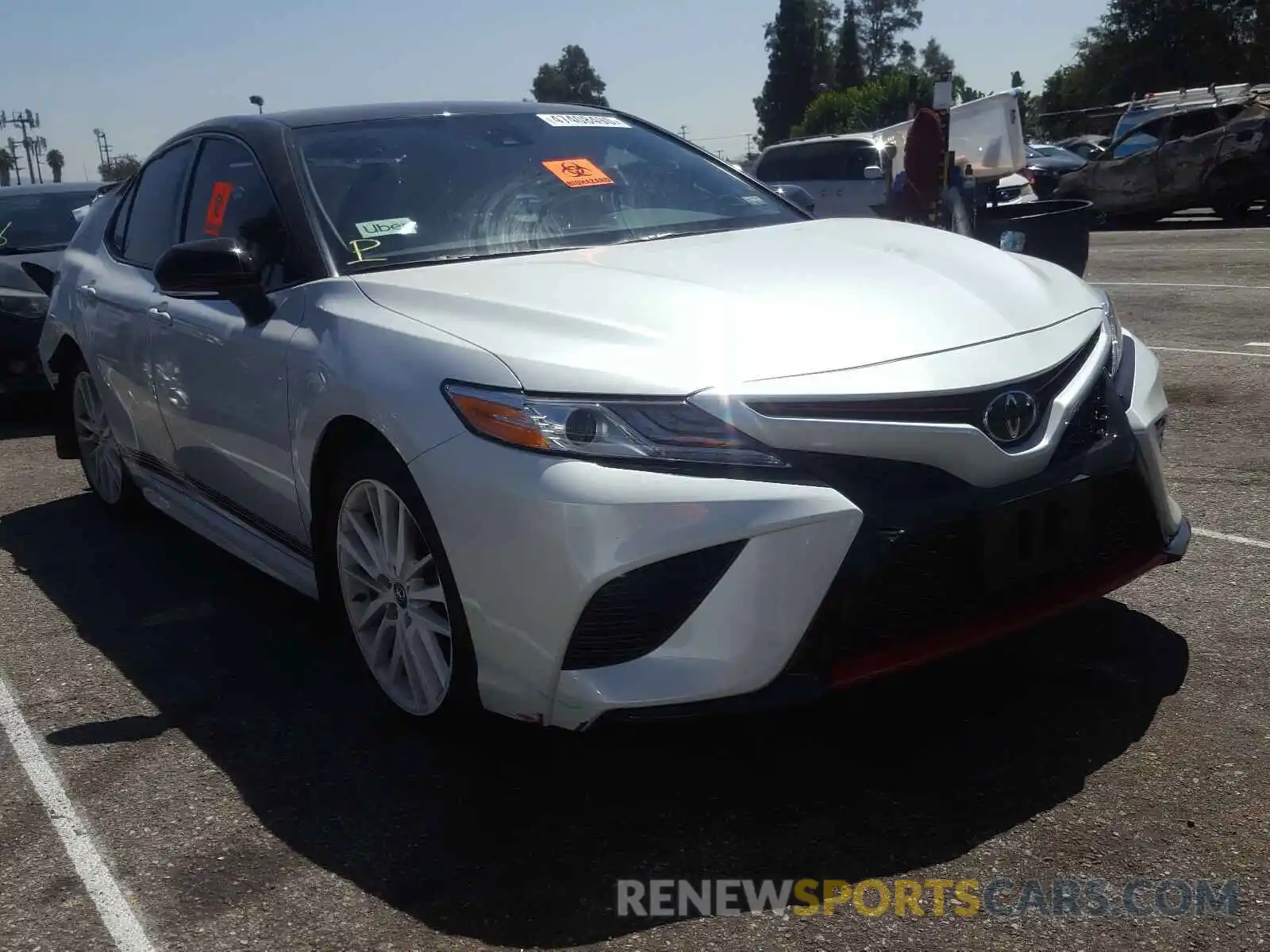 1 Photograph of a damaged car 4T1K61AK2LU317669 TOYOTA CAMRY 2020