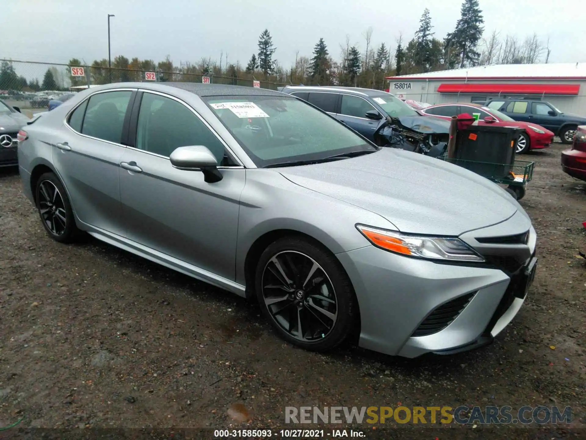 1 Photograph of a damaged car 4T1K61AK2LU330650 TOYOTA CAMRY 2020