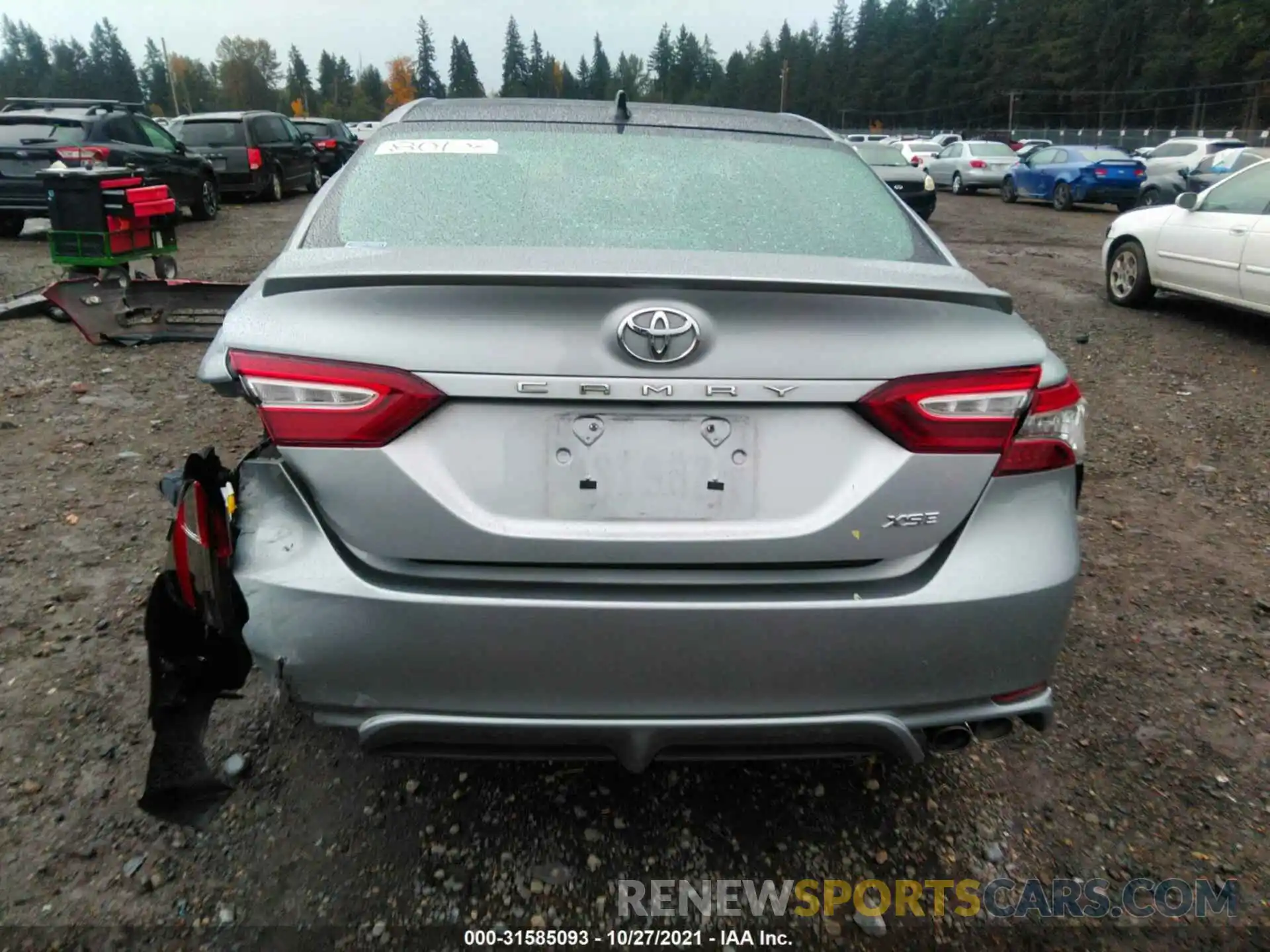 6 Photograph of a damaged car 4T1K61AK2LU330650 TOYOTA CAMRY 2020