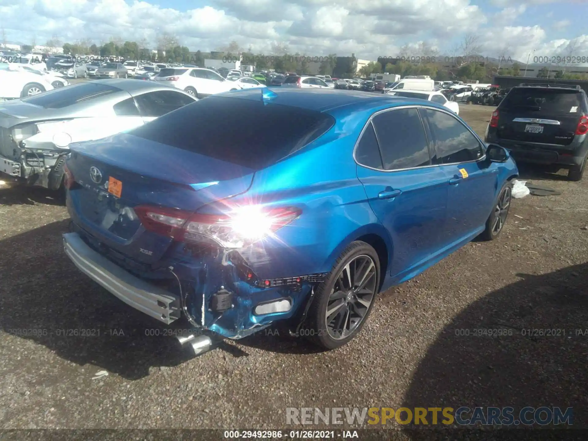 4 Photograph of a damaged car 4T1K61AK2LU352244 TOYOTA CAMRY 2020