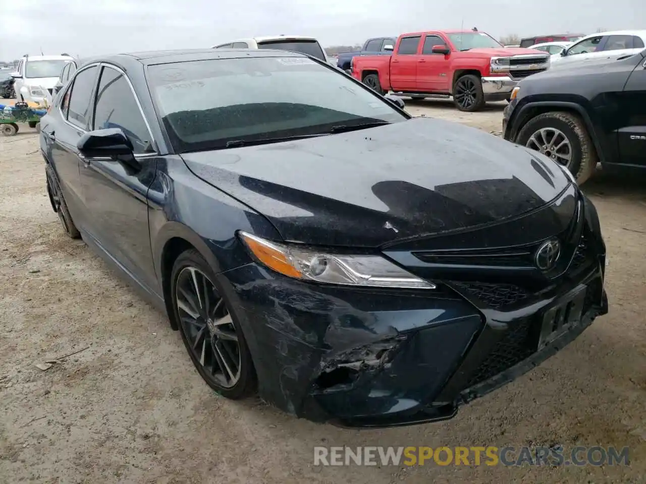 1 Photograph of a damaged car 4T1K61AK2LU370193 TOYOTA CAMRY 2020