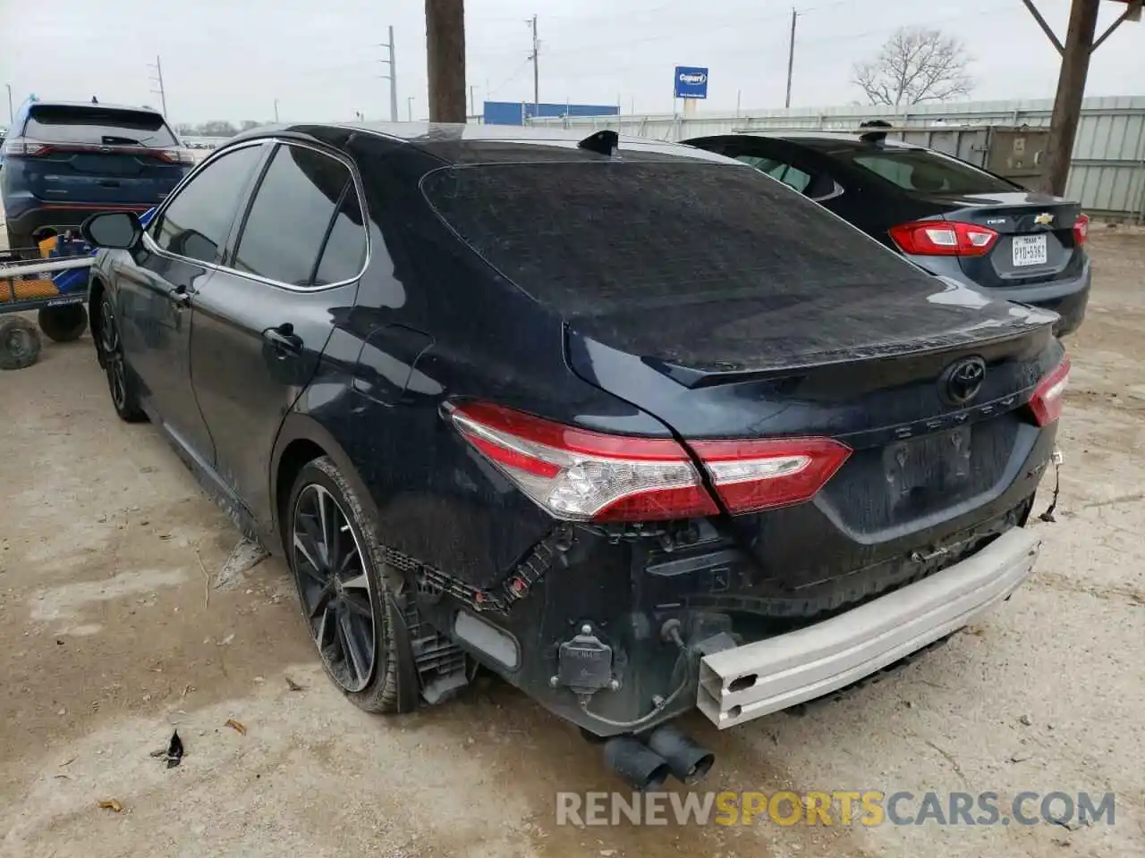 3 Photograph of a damaged car 4T1K61AK2LU370193 TOYOTA CAMRY 2020