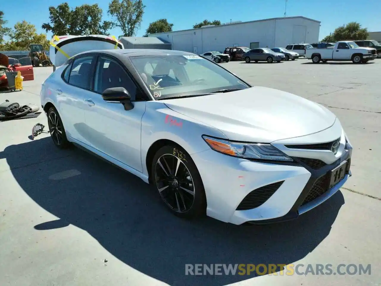 1 Photograph of a damaged car 4T1K61AK2LU374583 TOYOTA CAMRY 2020