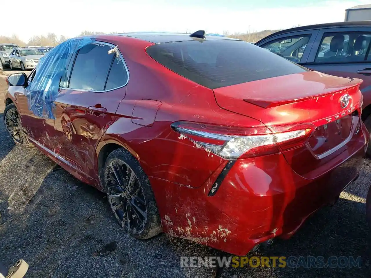 3 Photograph of a damaged car 4T1K61AK2LU386121 TOYOTA CAMRY 2020