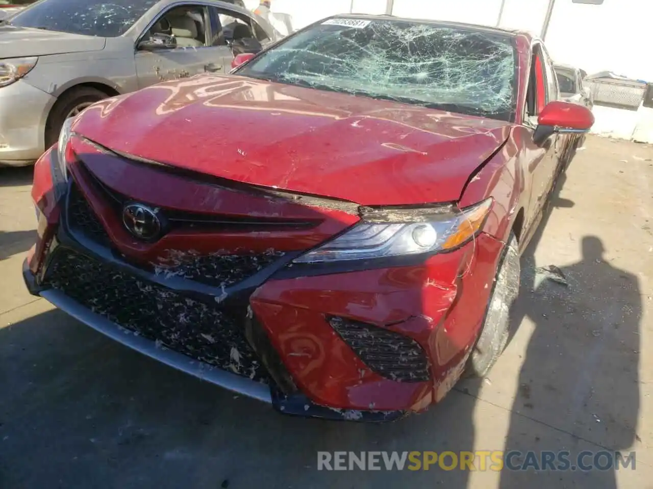 9 Photograph of a damaged car 4T1K61AK2LU386121 TOYOTA CAMRY 2020