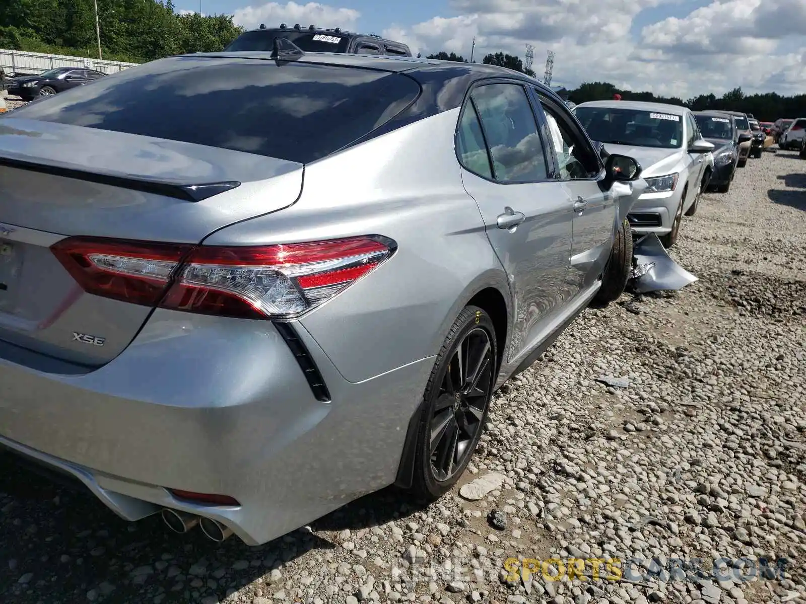 4 Photograph of a damaged car 4T1K61AK2LU391559 TOYOTA CAMRY 2020