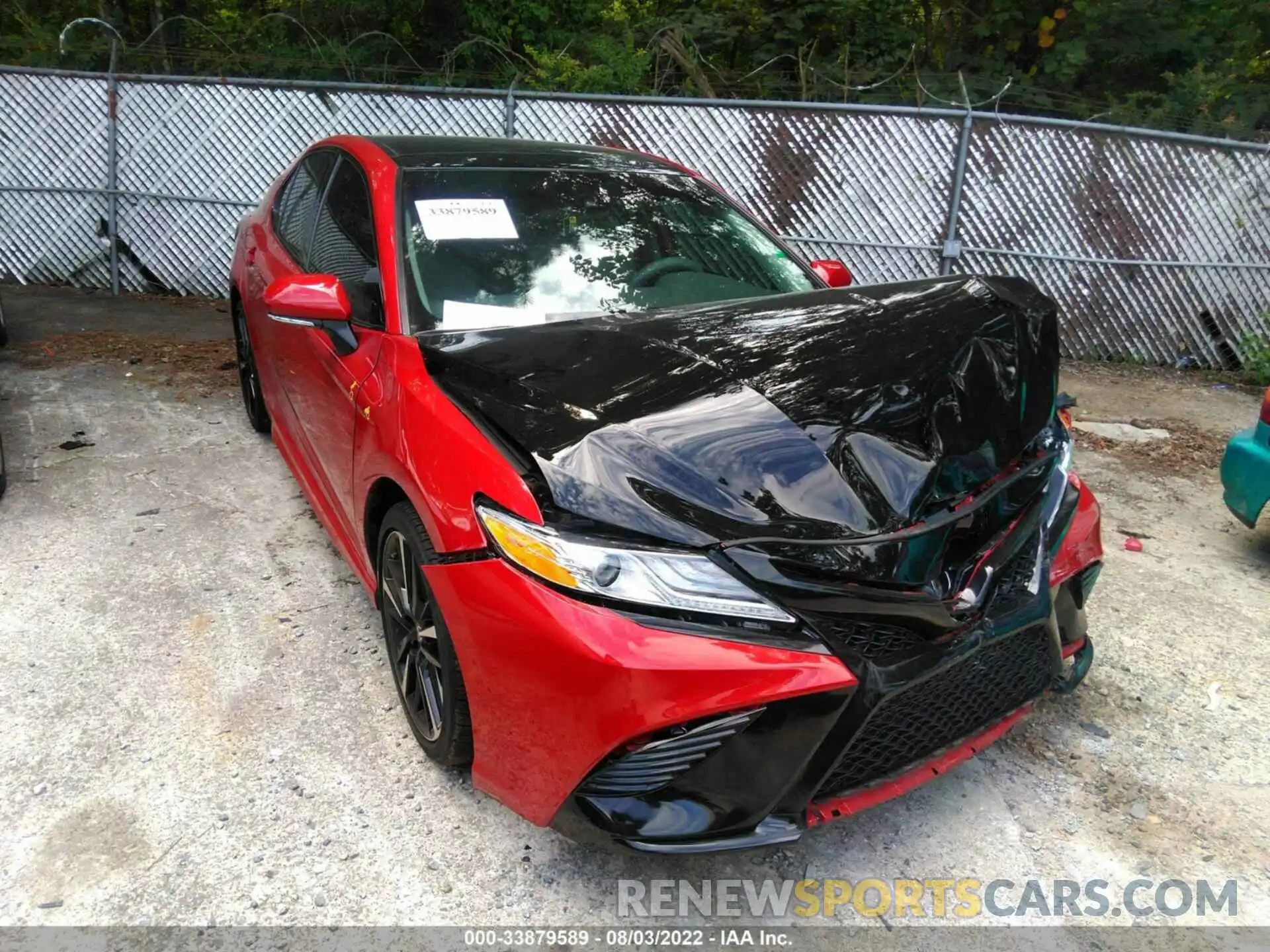 1 Photograph of a damaged car 4T1K61AK2LU401135 TOYOTA CAMRY 2020