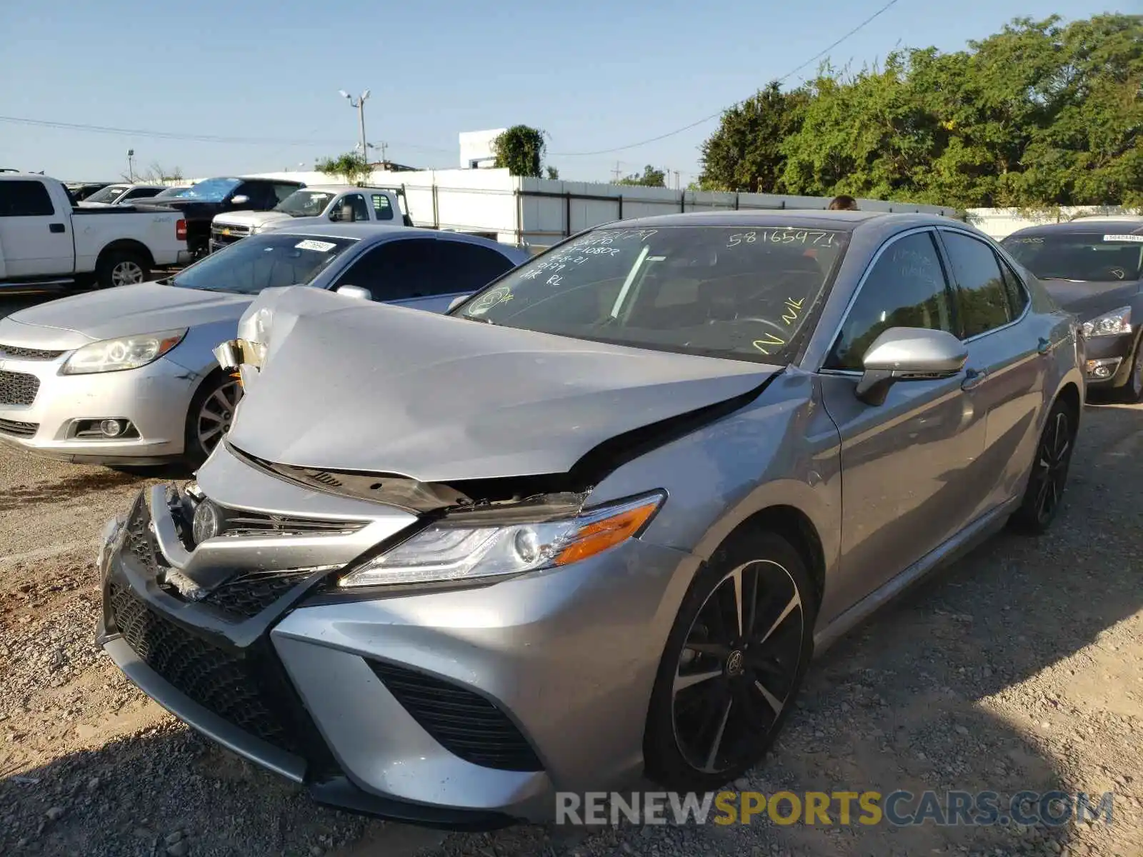 2 Photograph of a damaged car 4T1K61AK2LU500179 TOYOTA CAMRY 2020