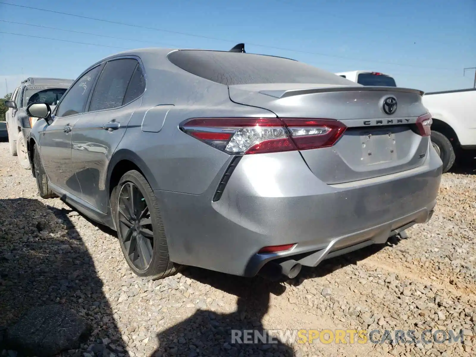 3 Photograph of a damaged car 4T1K61AK2LU500179 TOYOTA CAMRY 2020