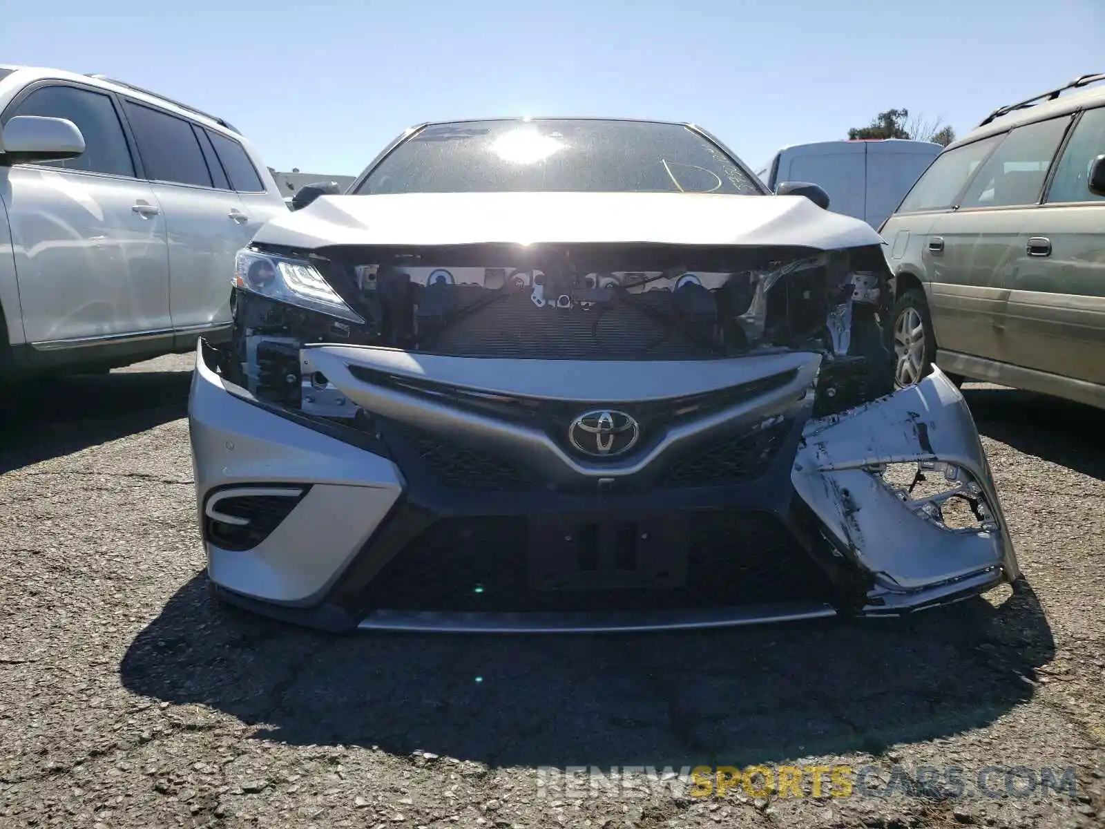 9 Photograph of a damaged car 4T1K61AK2LU507732 TOYOTA CAMRY 2020