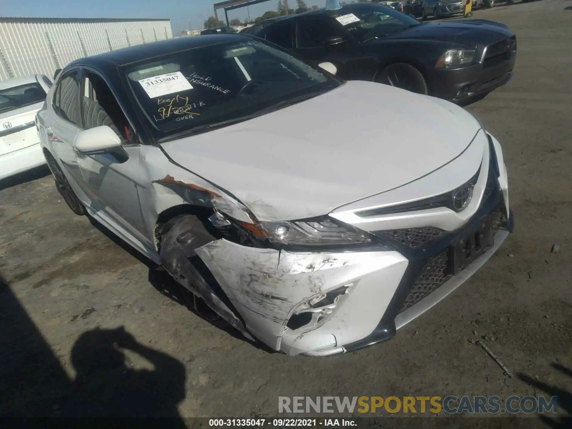 1 Photograph of a damaged car 4T1K61AK2LU875800 TOYOTA CAMRY 2020