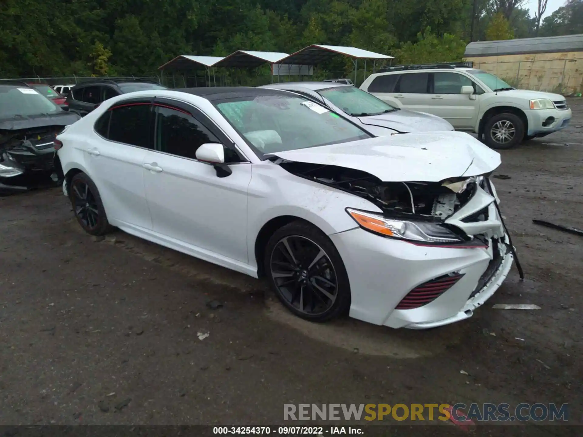 1 Photograph of a damaged car 4T1K61AK2LU903305 TOYOTA CAMRY 2020