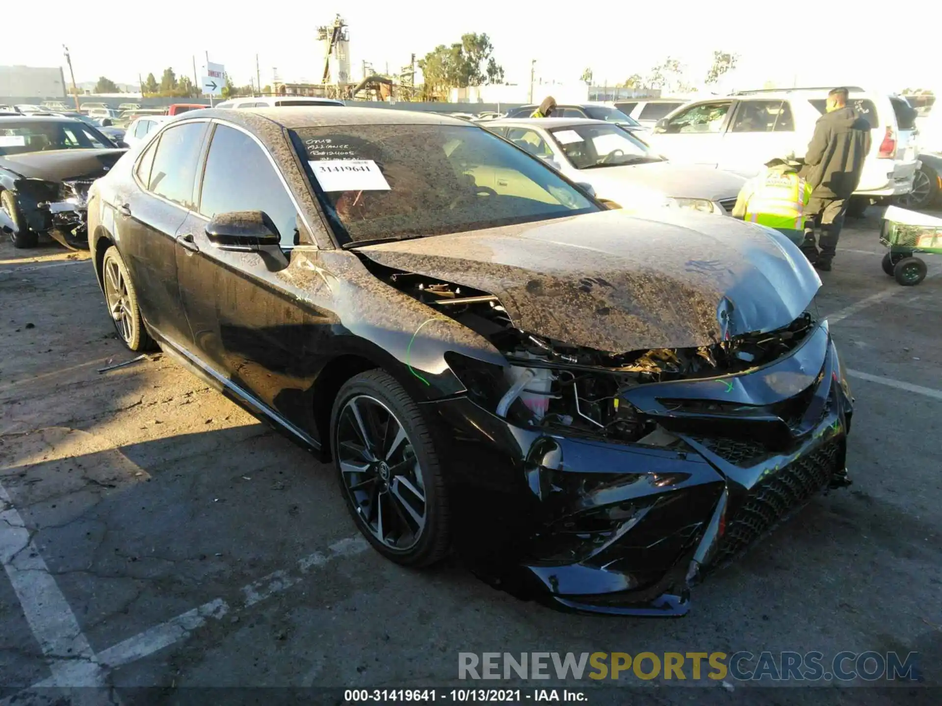 1 Photograph of a damaged car 4T1K61AK2LU967036 TOYOTA CAMRY 2020