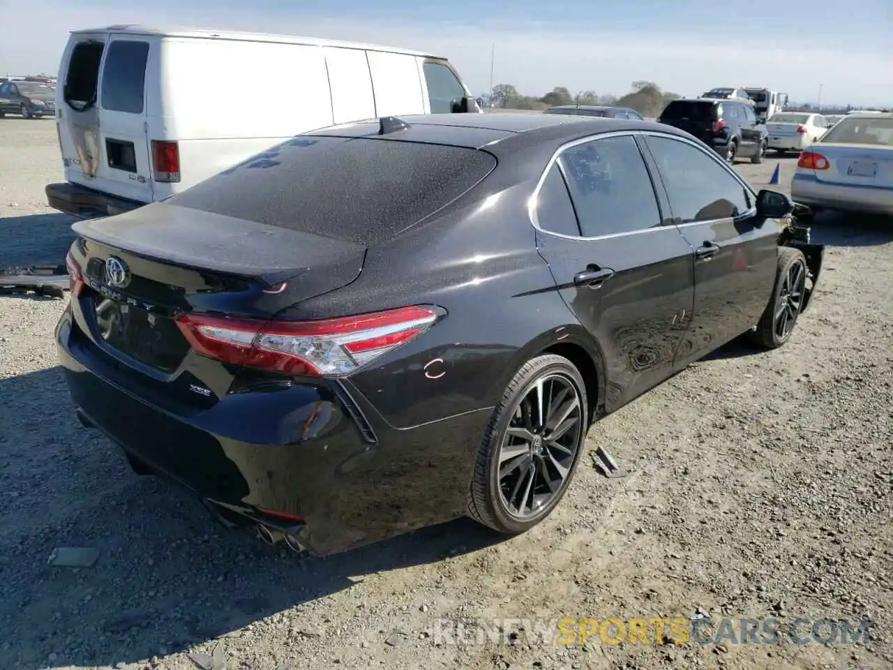 4 Photograph of a damaged car 4T1K61AK2LU970860 TOYOTA CAMRY 2020