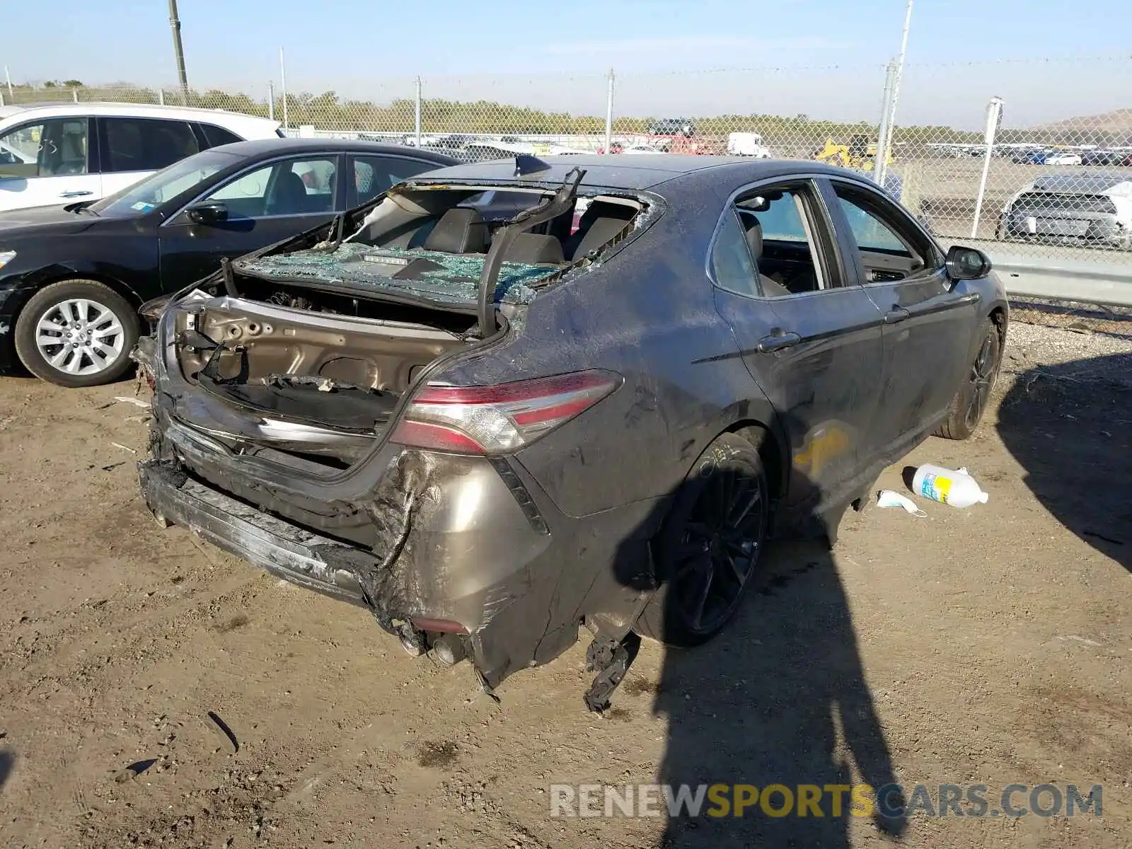 4 Photograph of a damaged car 4T1K61AK2LU987948 TOYOTA CAMRY 2020