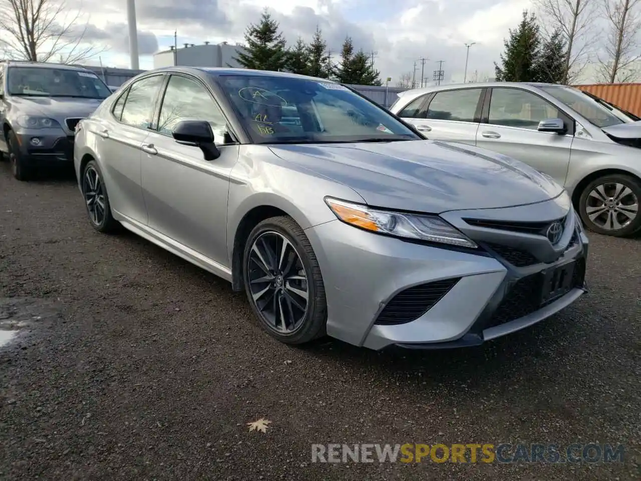 1 Photograph of a damaged car 4T1K61AK3LU302016 TOYOTA CAMRY 2020