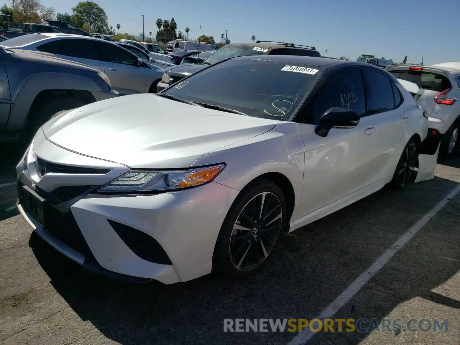 2 Photograph of a damaged car 4T1K61AK3LU302274 TOYOTA CAMRY 2020