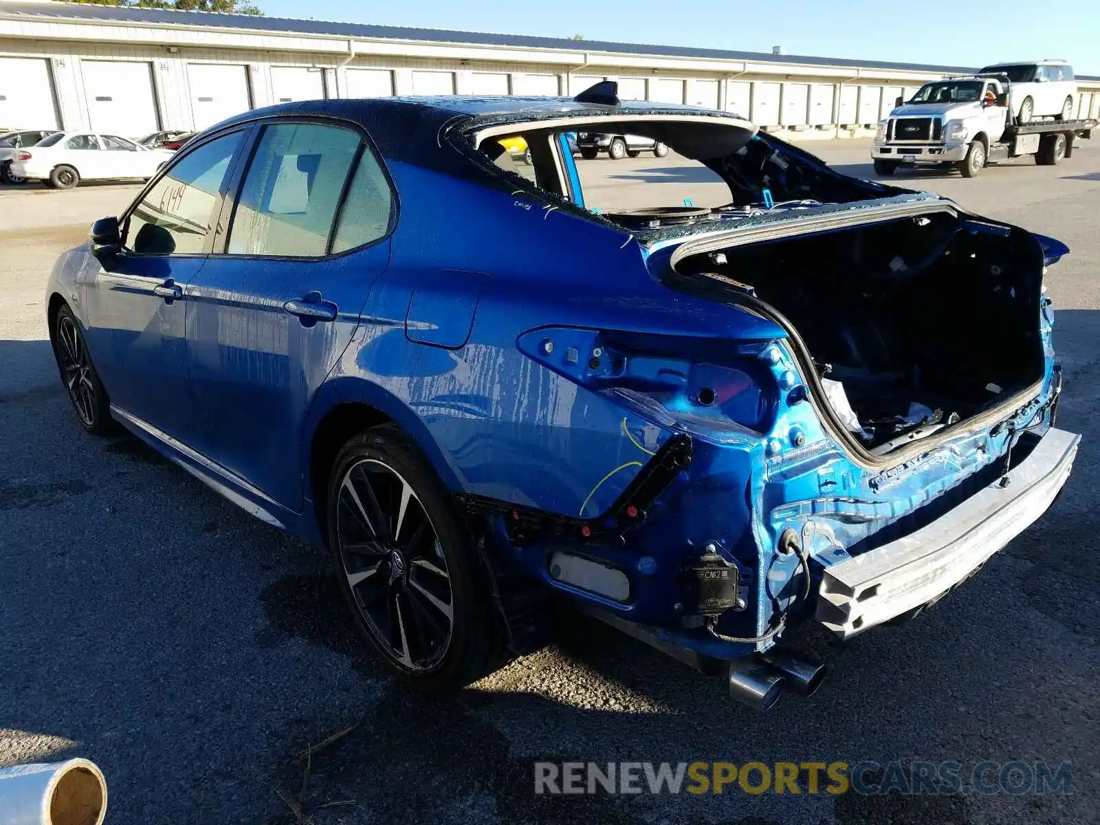 3 Photograph of a damaged car 4T1K61AK3LU307197 TOYOTA CAMRY 2020