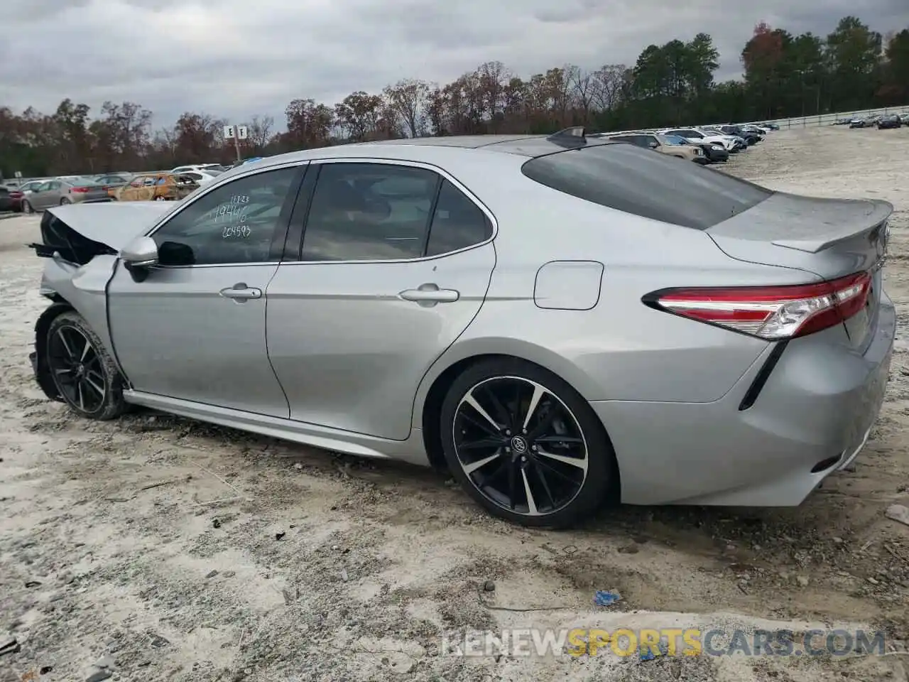 2 Photograph of a damaged car 4T1K61AK3LU319446 TOYOTA CAMRY 2020