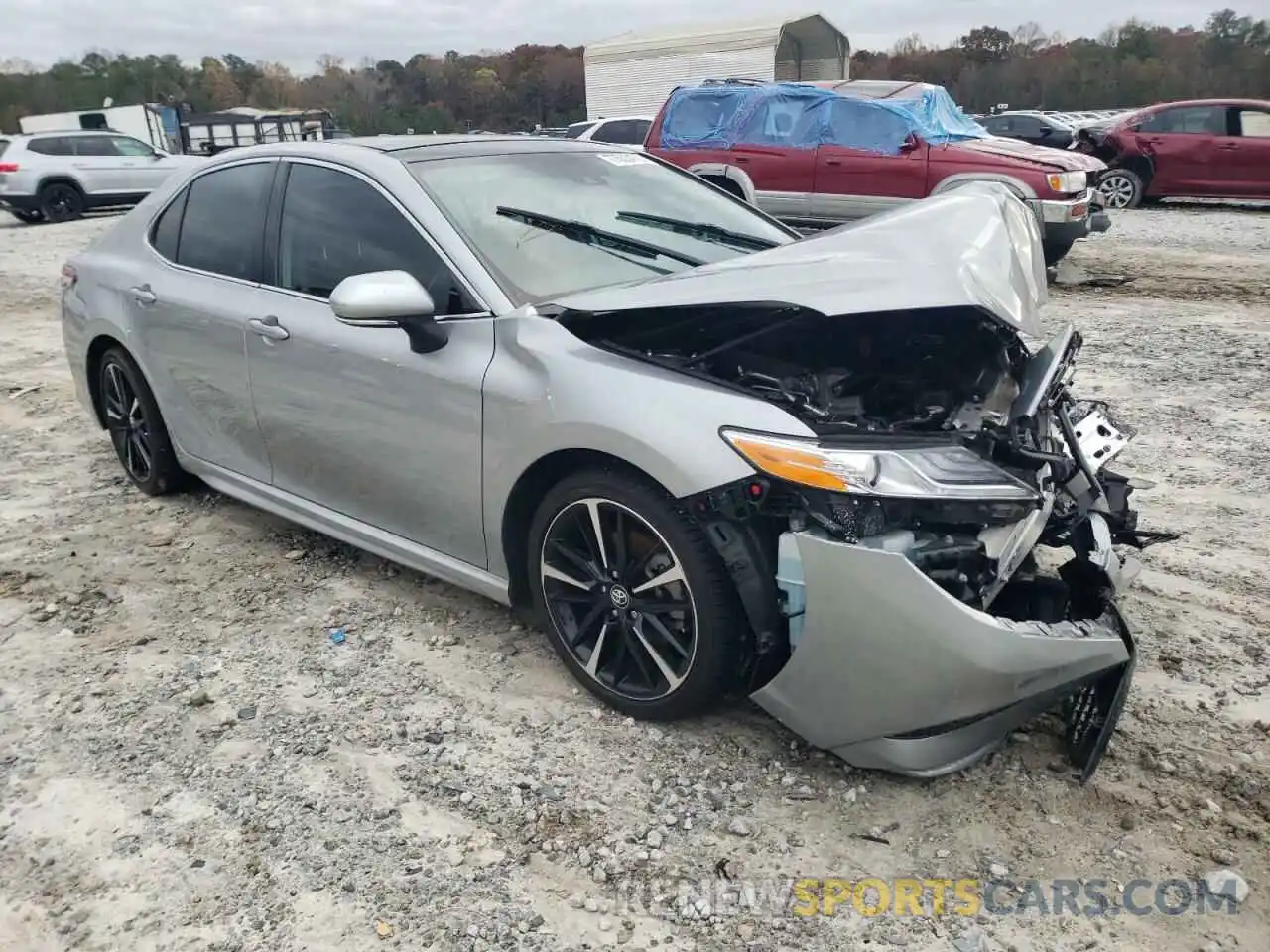 4 Photograph of a damaged car 4T1K61AK3LU319446 TOYOTA CAMRY 2020